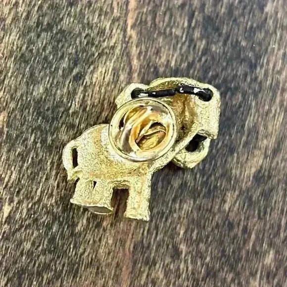 Barry Goldwater Political Pin Elephant wearing Glasses 1964 - Picture 3 of 9